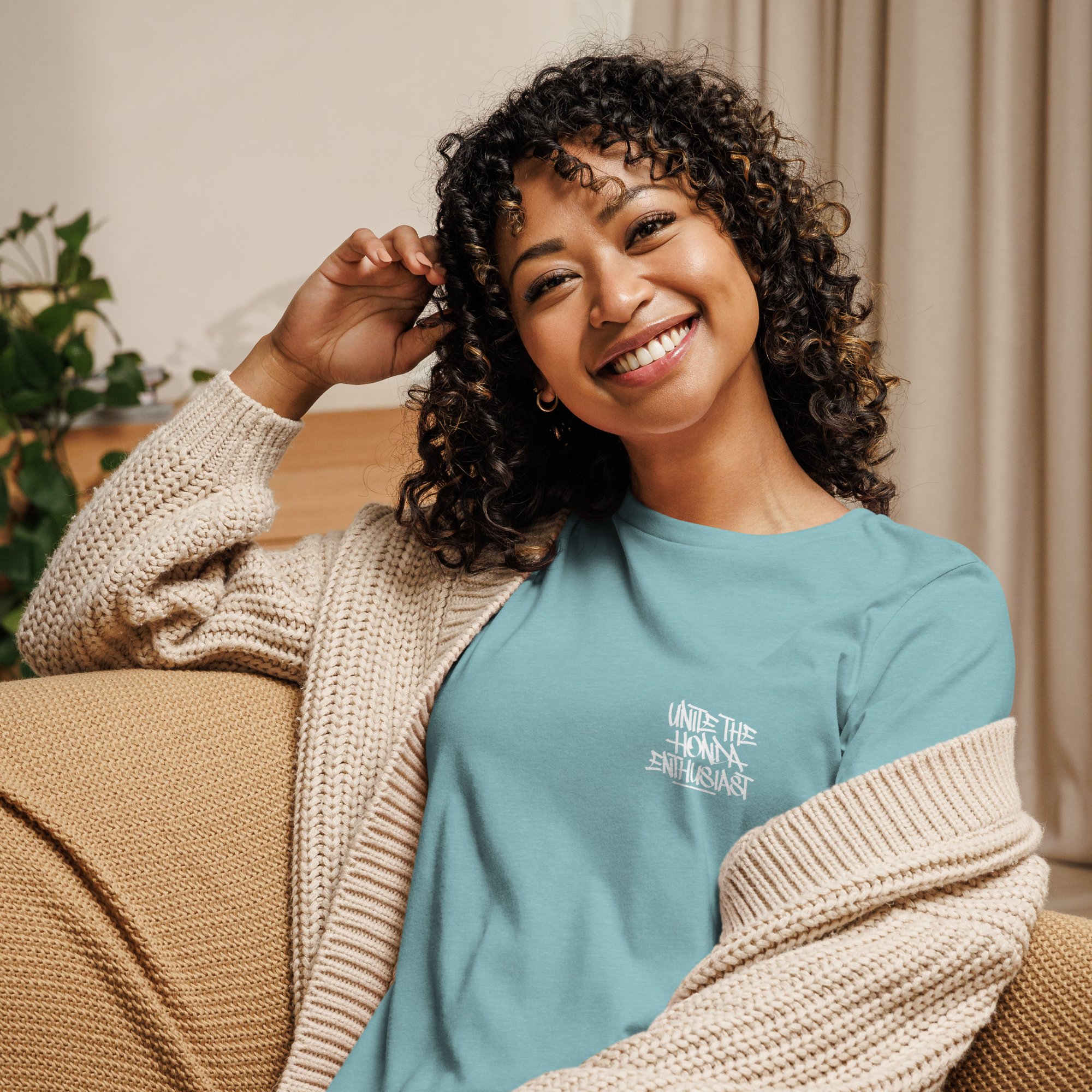 Women's Relaxed UTHE T-Shirt