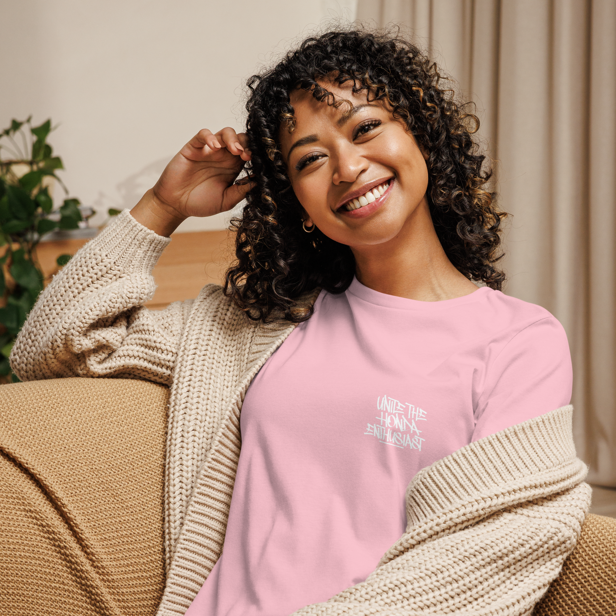 Women's Relaxed UTHE T-Shirt